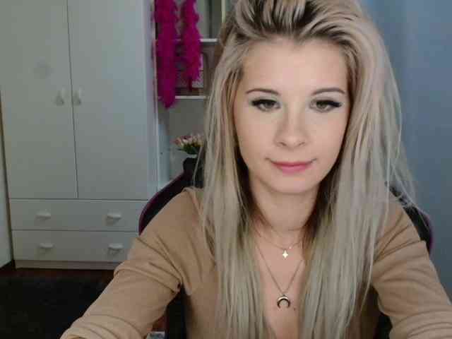 KristineNatural webcam