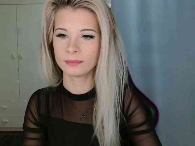 KristineNatural webcam