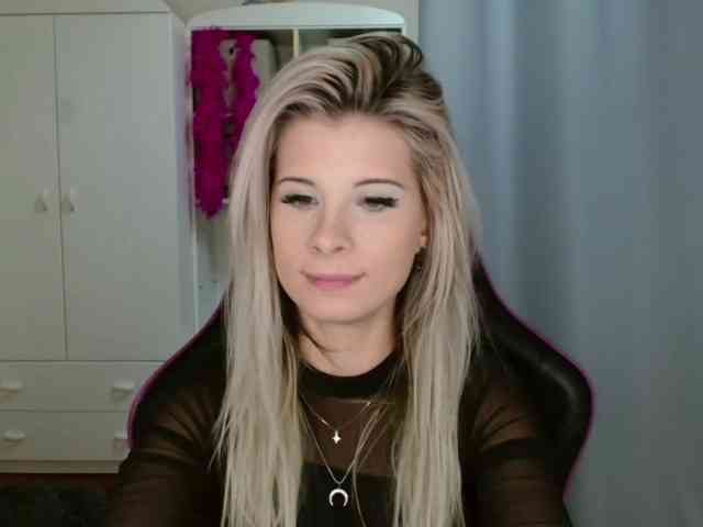 KristineNatural webcam