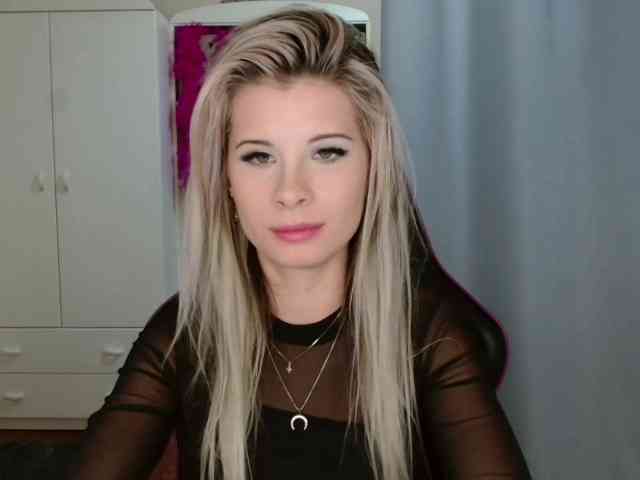KristineNatural webcam