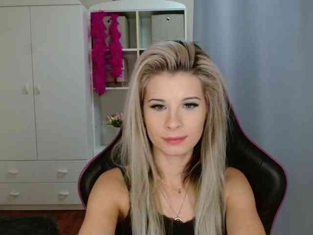 KristineNatural webcam