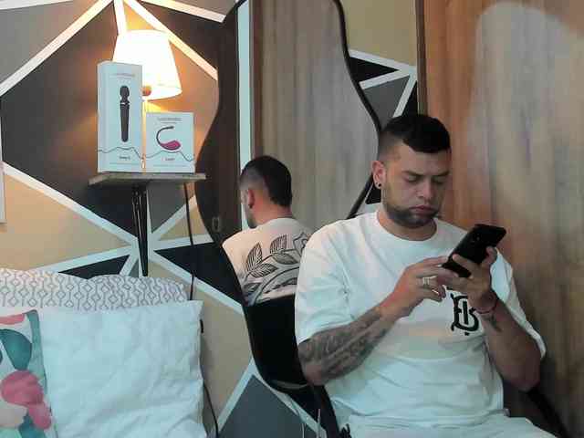 MaylinandNick webcam