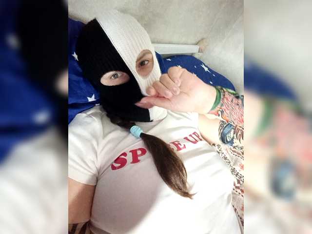 Vai a chattare su Kiss-Kissaa Kiss-Kissaa