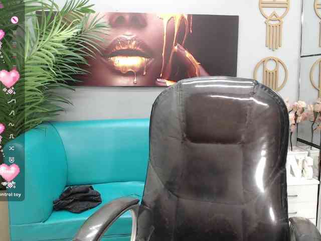 zoe-cortezz webcam