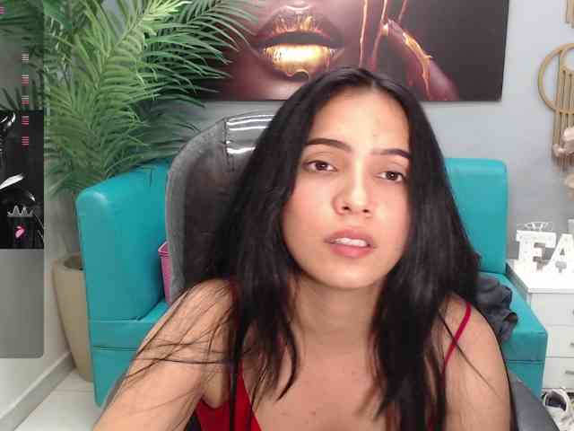 zoe-cortezz webcam