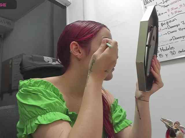 RedHeadSusy webcam
