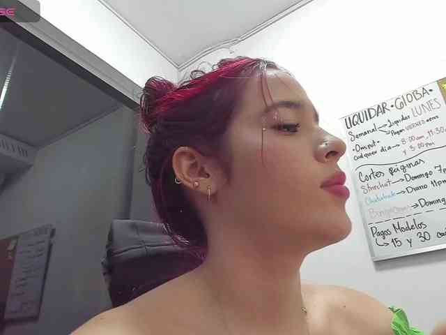 RedHeadSusy webcam