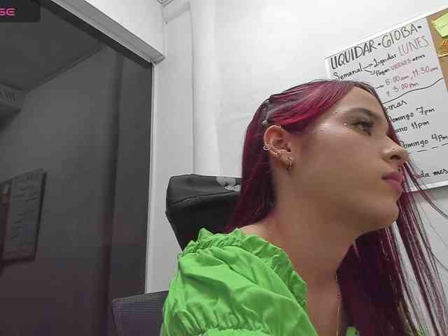 RedHeadSusy webcam