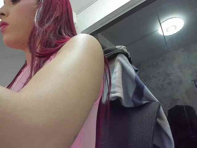 RedHeadSusy webcam