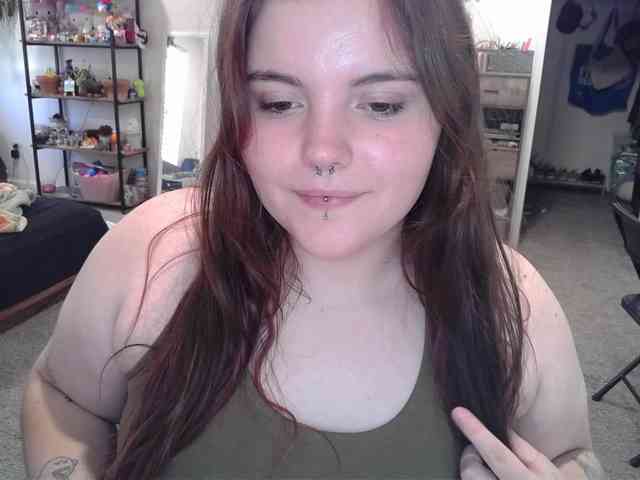 pretttypearl webcam