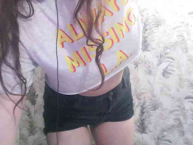 WildFantasyPassionx webcam