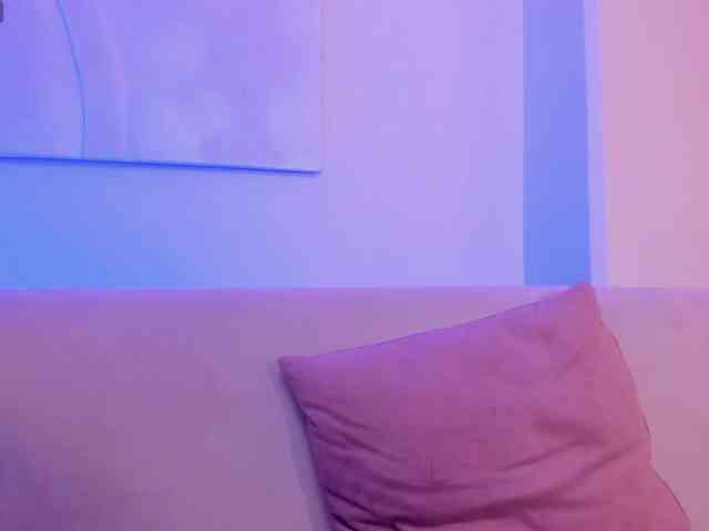 LucyWeiss webcam