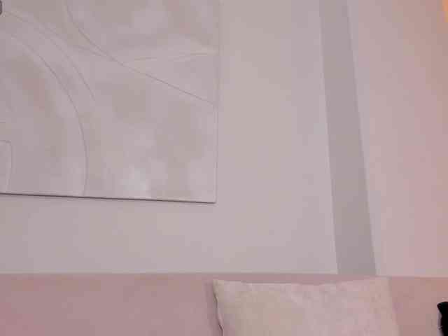 LucyWeiss webcam
