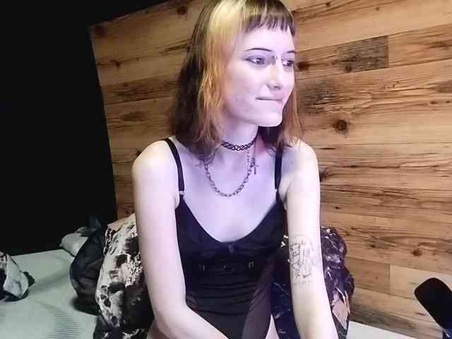 NellieKlingelhoefer webcam