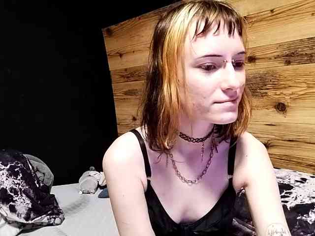 NellieKlingelhoefer webcam