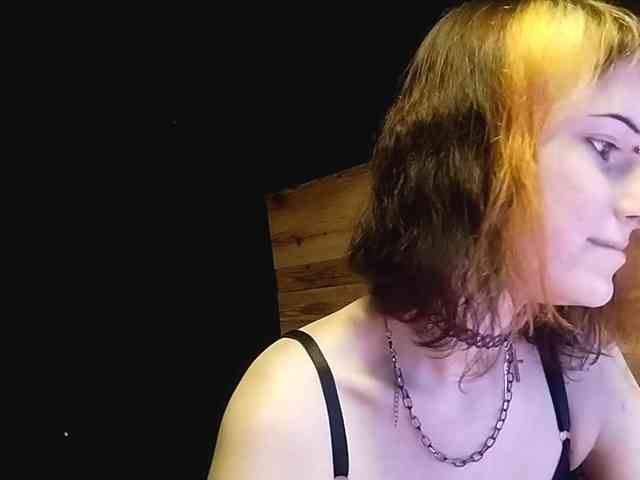 NellieKlingelhoefer webcam
