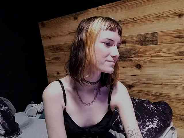 NellieKlingelhoefer webcam