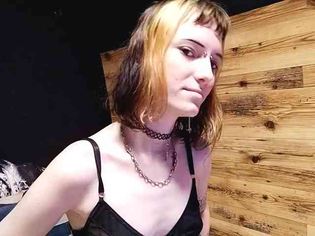 NellieKlingelhoefer webcam