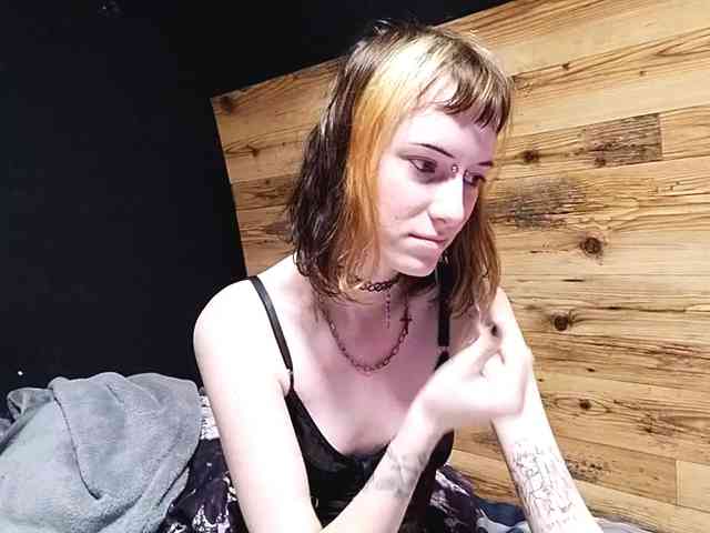 NellieKlingelhoefer webcam