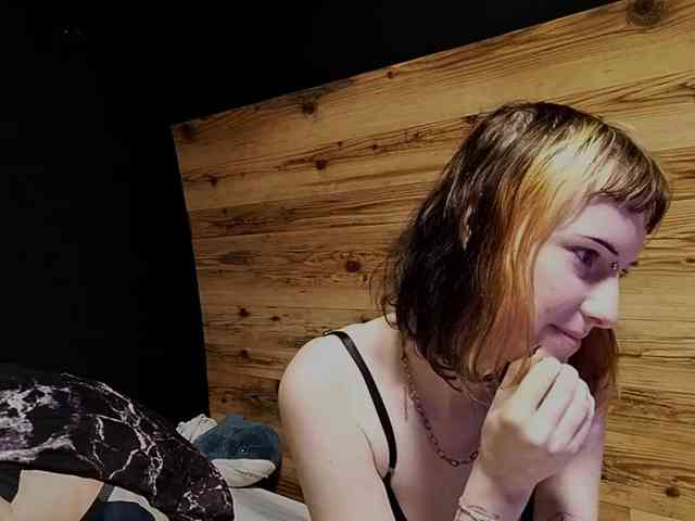 NellieKlingelhoefer webcam