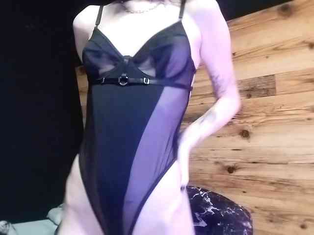 NellieKlingelhoefer webcam