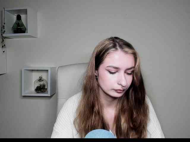 HotNina19 webcam