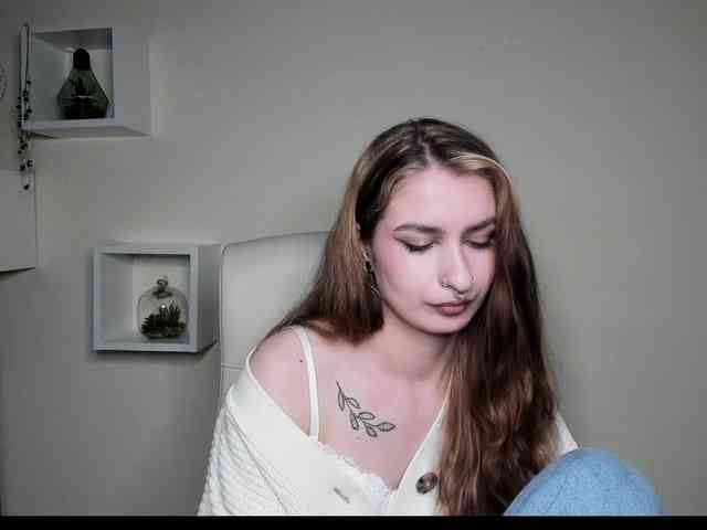 HotNina19 webcam