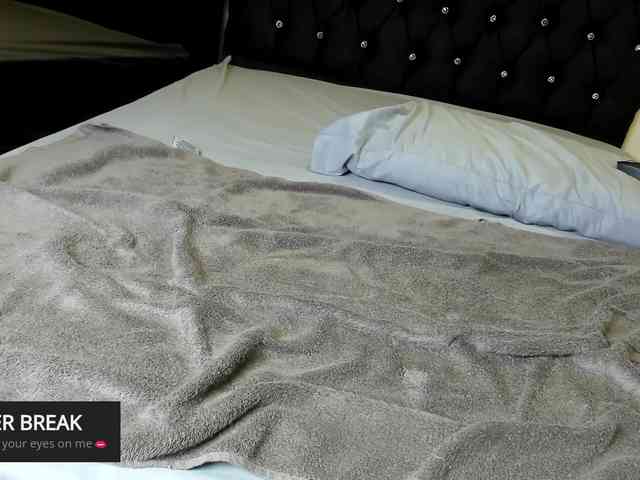 AngelynaW webcam
