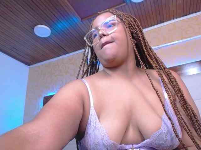 NicolBonnie webcam