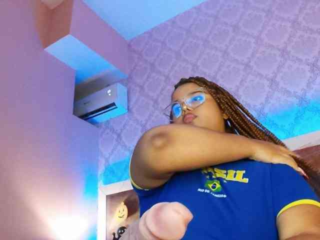 NicolBonnie webcam