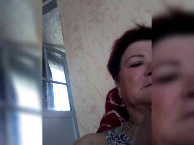 Empresswoman webcam