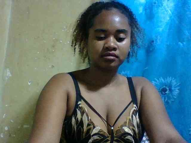 Marie121 webcam