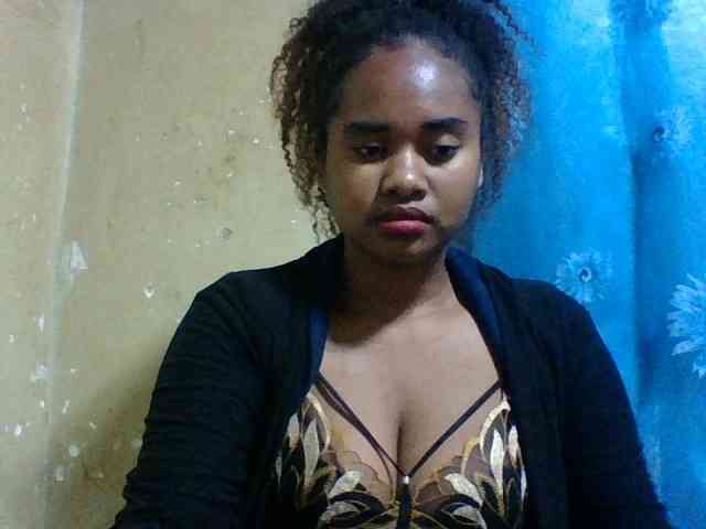 Marie121 webcam