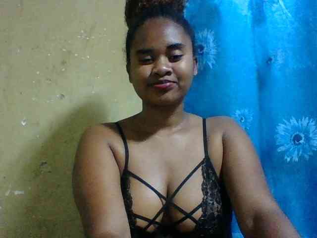 Marie121 webcam
