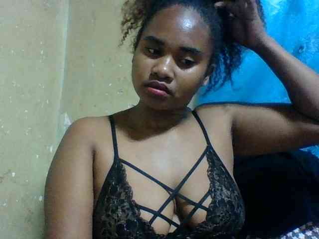 Marie121 webcam