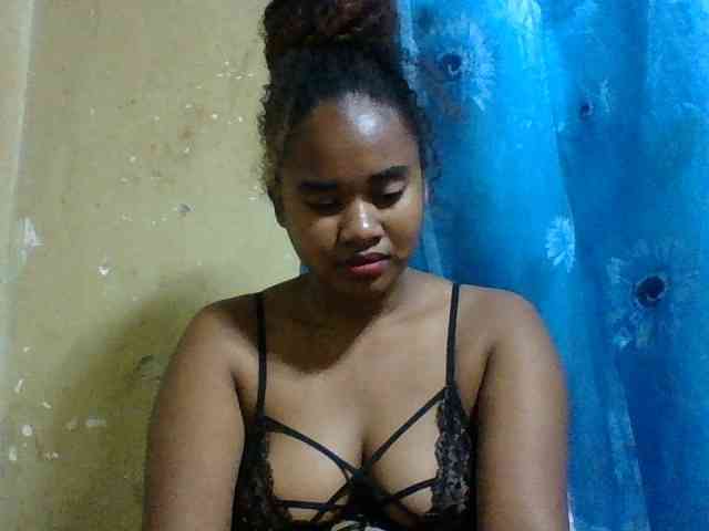 Marie121 webcam