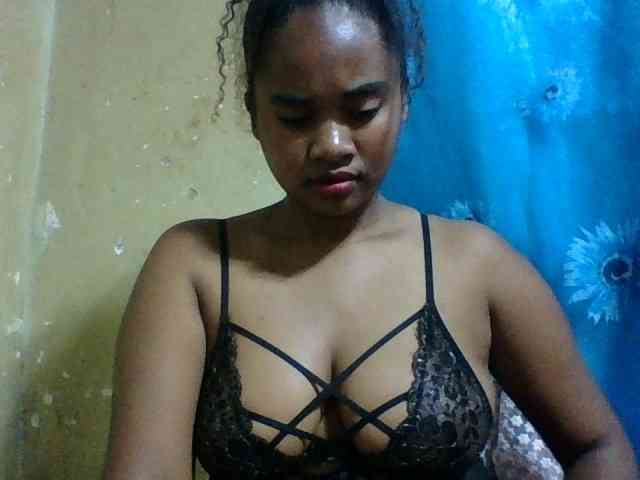 Marie121 webcam