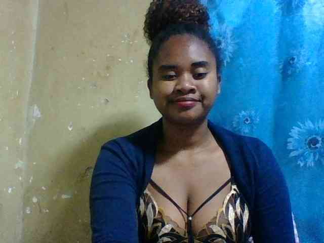 Marie121 webcam