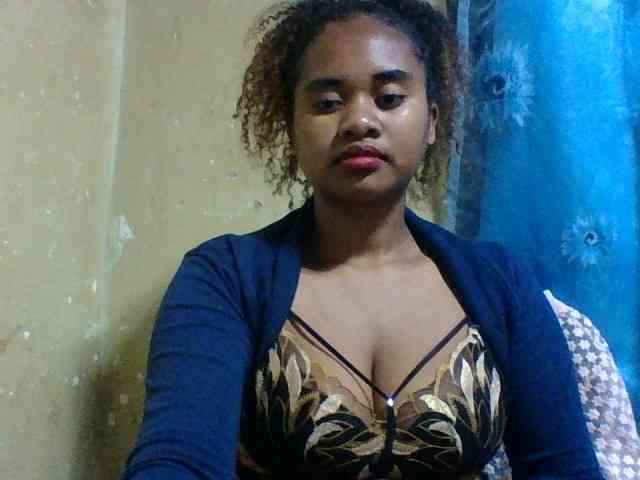 Marie121 webcam