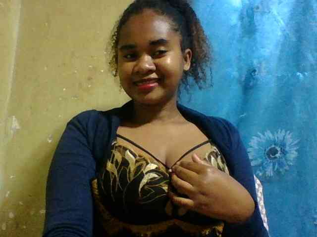 Marie121 webcam