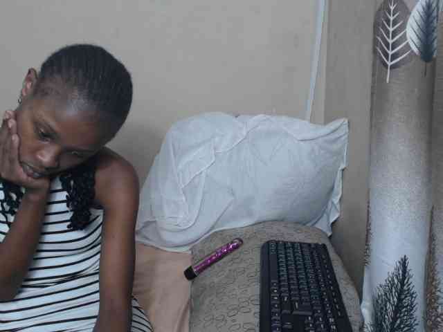 NawtyLarissa webcam