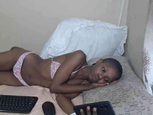 NawtyLarissa webcam