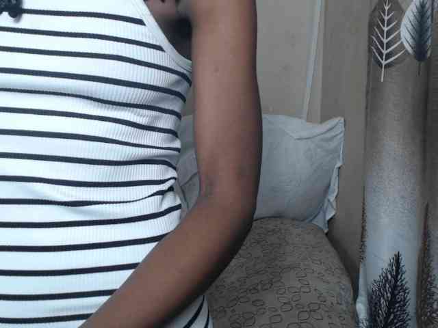 NawtyLarissa webcam