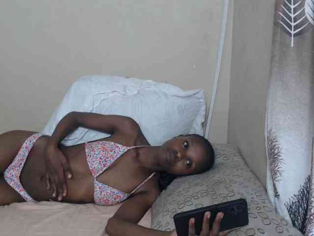 NawtyLarissa webcam