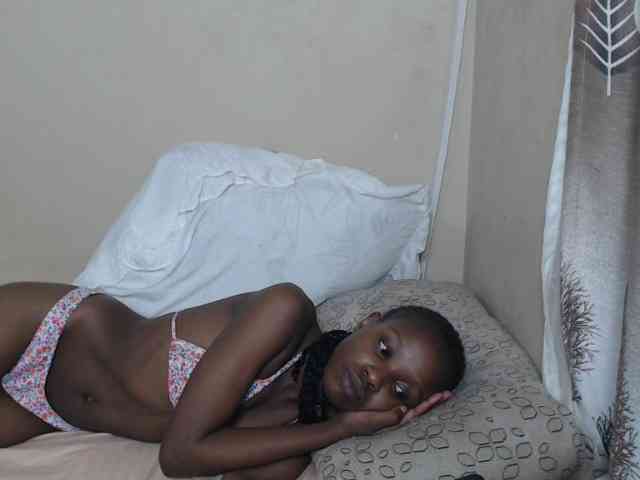 NawtyLarissa webcam