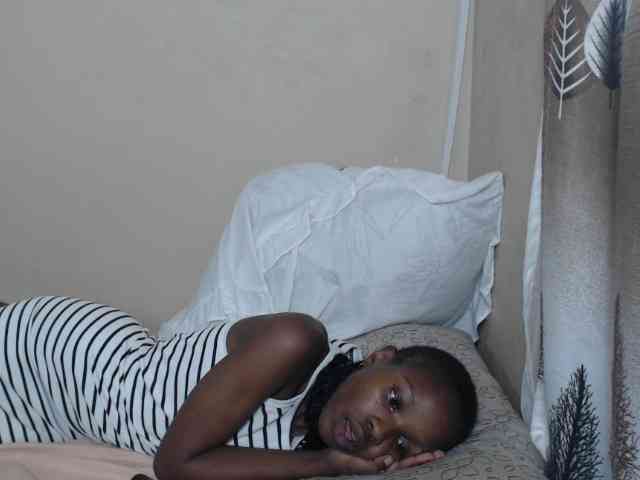 NawtyLarissa webcam