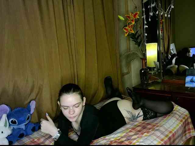 LilitDays webcam