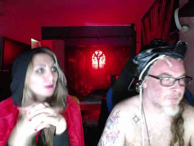 GiselleandJay webcam