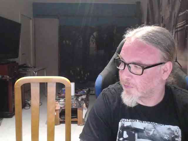 GiselleandJay webcam