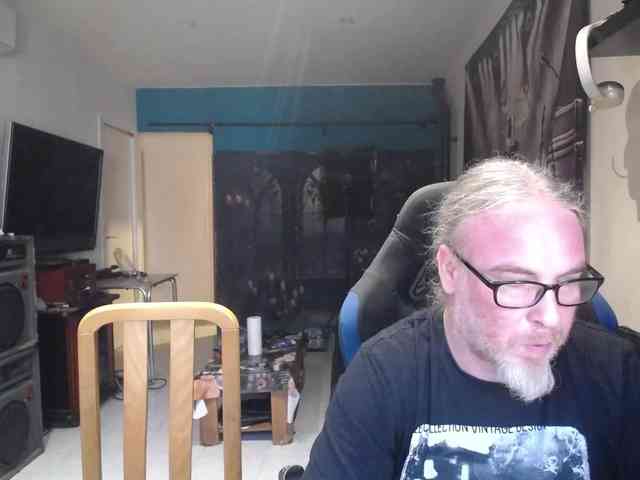 GiselleandJay webcam